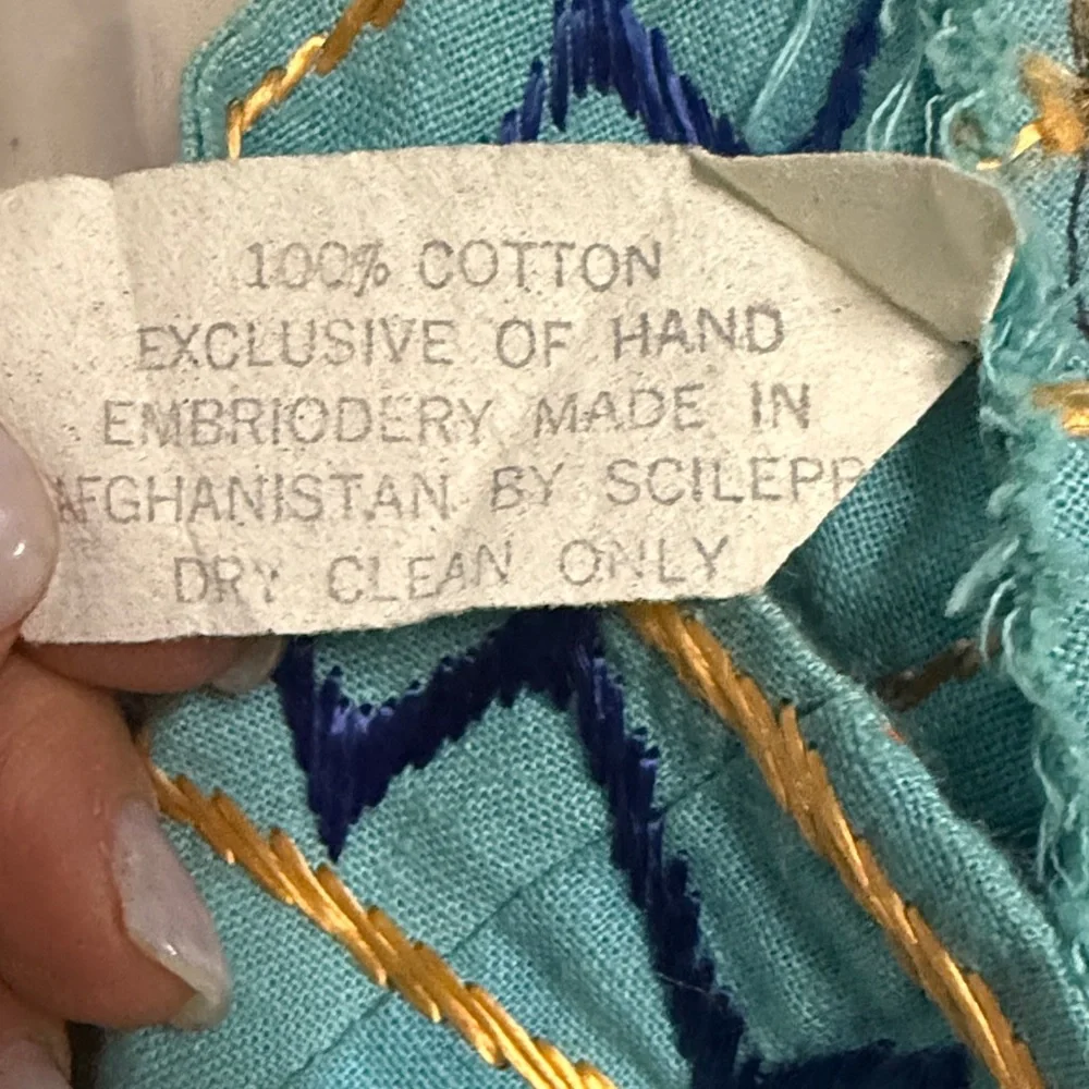 Vintage Hand Embroidered Afghanistan Floral Vest - Picture 4 of 7